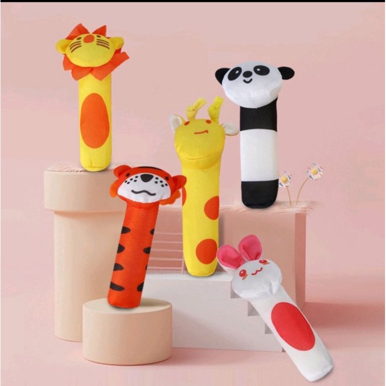 Mainan Bayi Bunyi Boneka Tangan tongkat genggam Baby Hand Rattle Toy Stick Motif Karakter Lucu