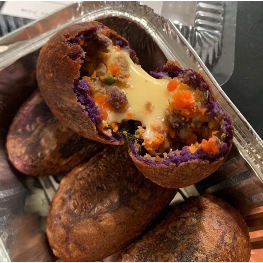 

Kroket Ubi Ungu Siap Santap - isi daging wagyu & mozarella 5pcs