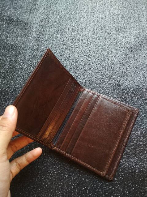 Dompet kartu kulit asli pria merek KOING