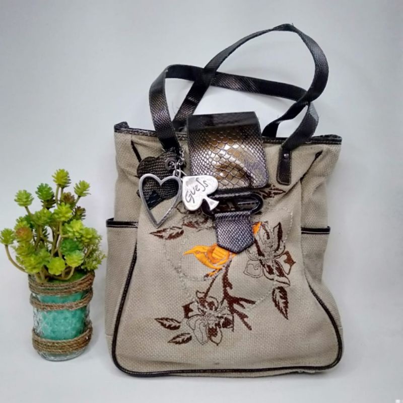Tote Bag Guess/ Tote Canvas mic Leather/ Tote Krem Besar/ Tas Tote Preloved