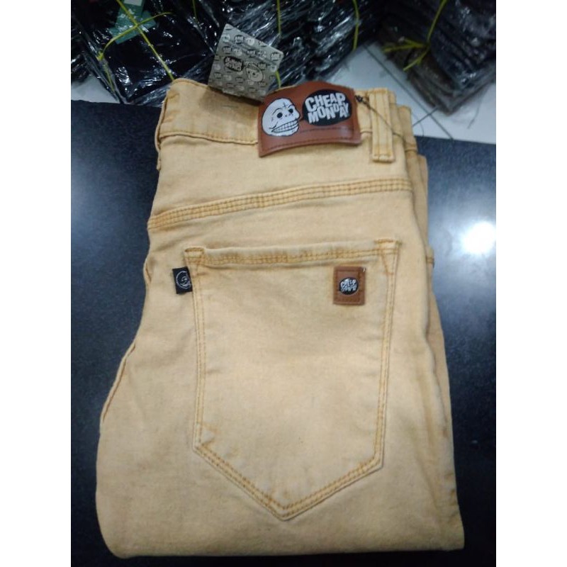 Celana Jeans Warna Krem Cowok/Pria Slimfit/Reguler