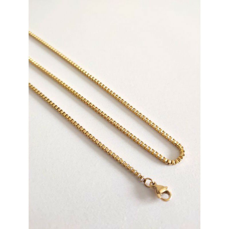 KALUNG TITANIUM ITALI KECIL 1.5MM WARNA GOLD STAINLESS STEEL/KALUNG TITANIUM ITALI 1.5MM GOLD