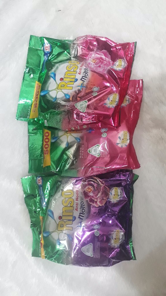 Rinso Deterjen/detergen Bubuk Pakaian 240 Gr