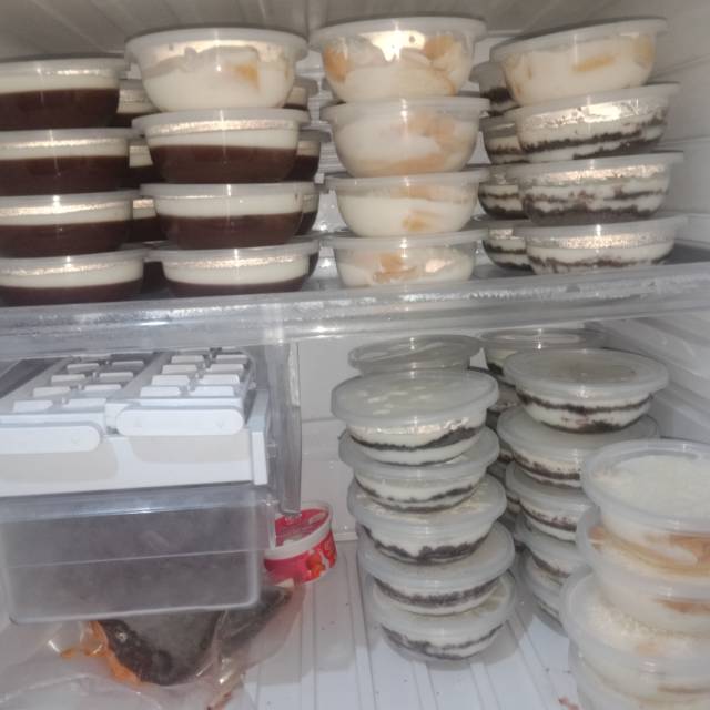 

Makanan manis ukuran 200ml