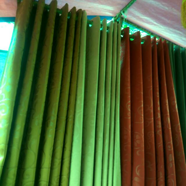 Gorden blackout embos.