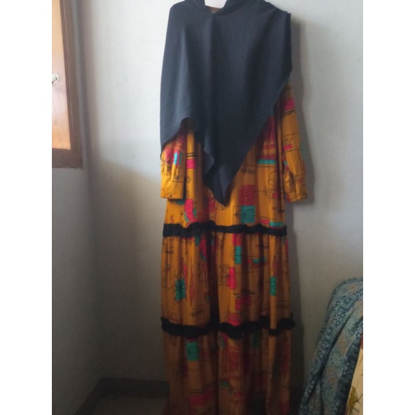gamis syari preloved