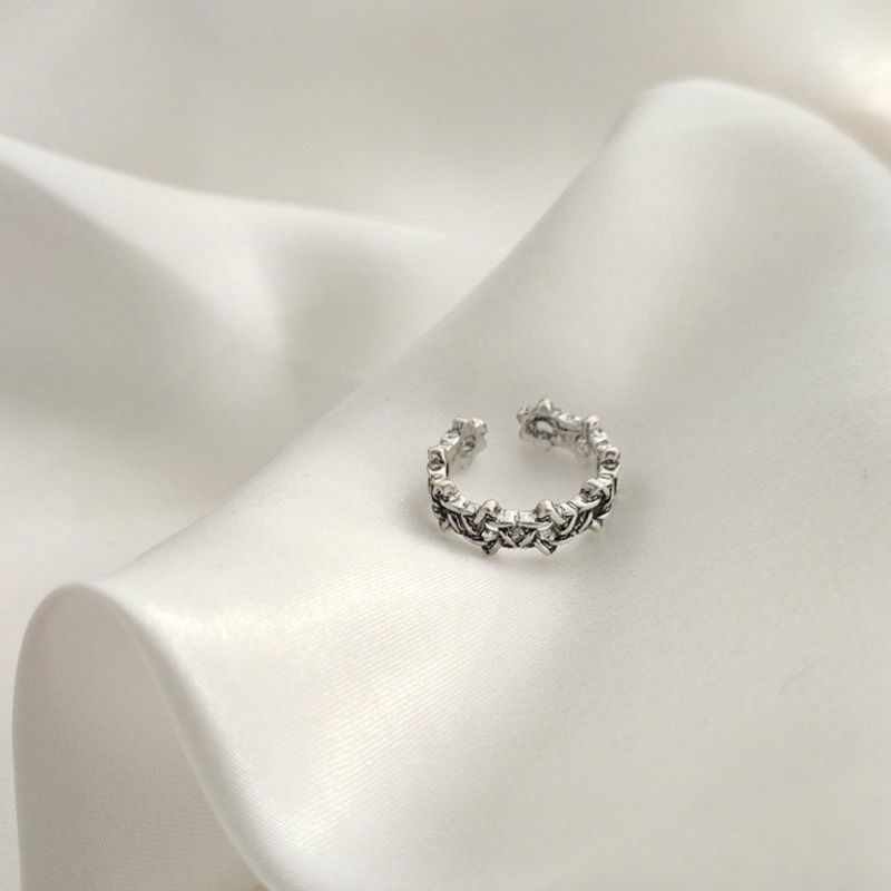 Cincin Bentuk Bintang Segi Enam Model Hollow Bahan Metal Gaya Korea