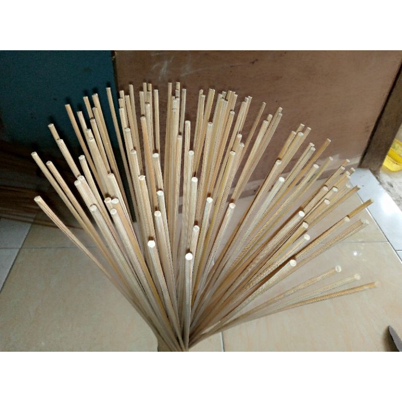 Stik gulali bahan bambu100 pcs panjang 45 cm bulat diameter 4 ml