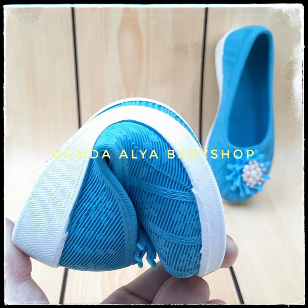 Sepatu Anak Perempuan Usia 6 Bulan 1 Tahun Size 20 - 22 Lentur - Sepatu Anak Cewek Slip On Karet Anti Licin BIRU