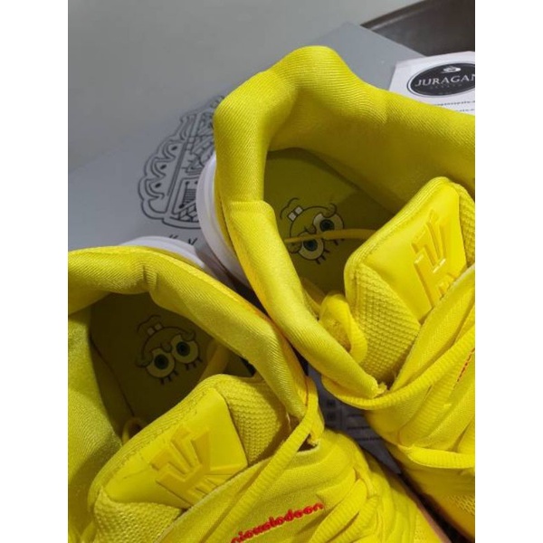 Nike Kyrie 5 x SpongeBob SquarePants