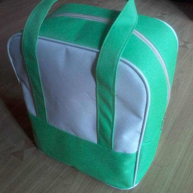 

Tas souvenir bidan