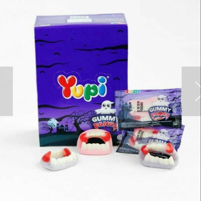 

Yupi Gummy Fangs