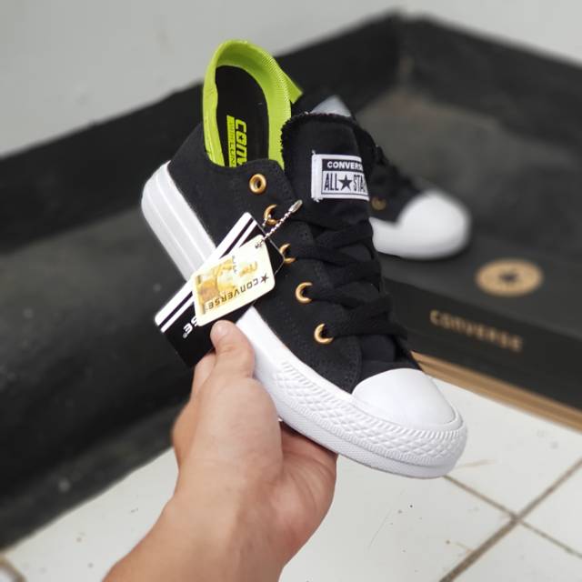 Converse Ct black white ring gold