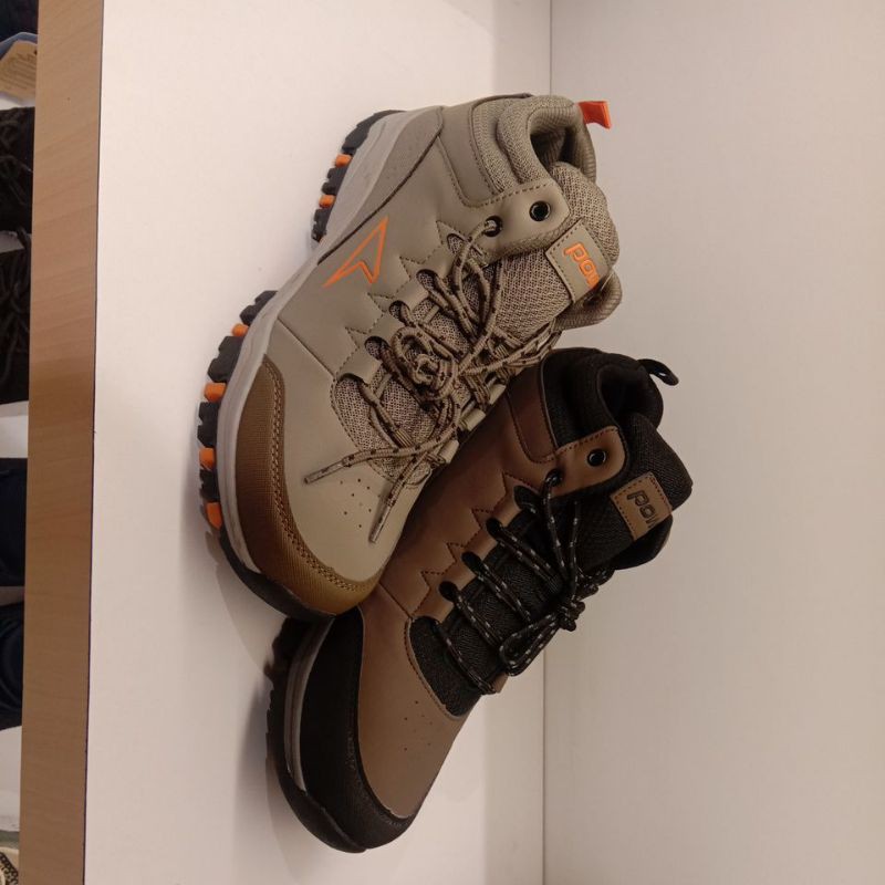 Bata power, sepatu outdoor pria/sepatu gunung/ Hiking