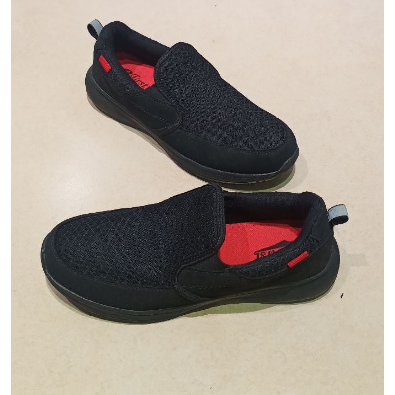 Bata Sepatu Pria B.First Sketc Black 3816514