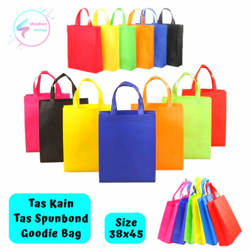 

Tas Spunbond Goodie Bag Polos Ukuran 38x45 Cm HLS isi 1 Lusin