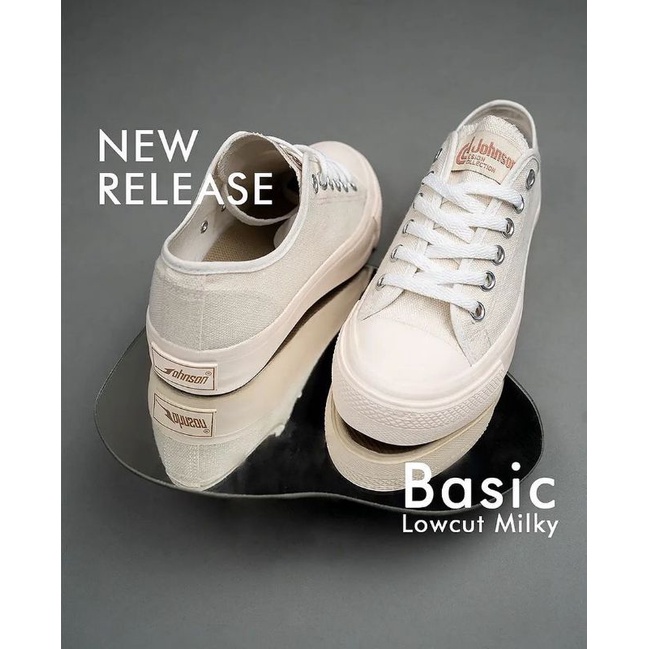 Sepatu Johnson Basic Milky Original
