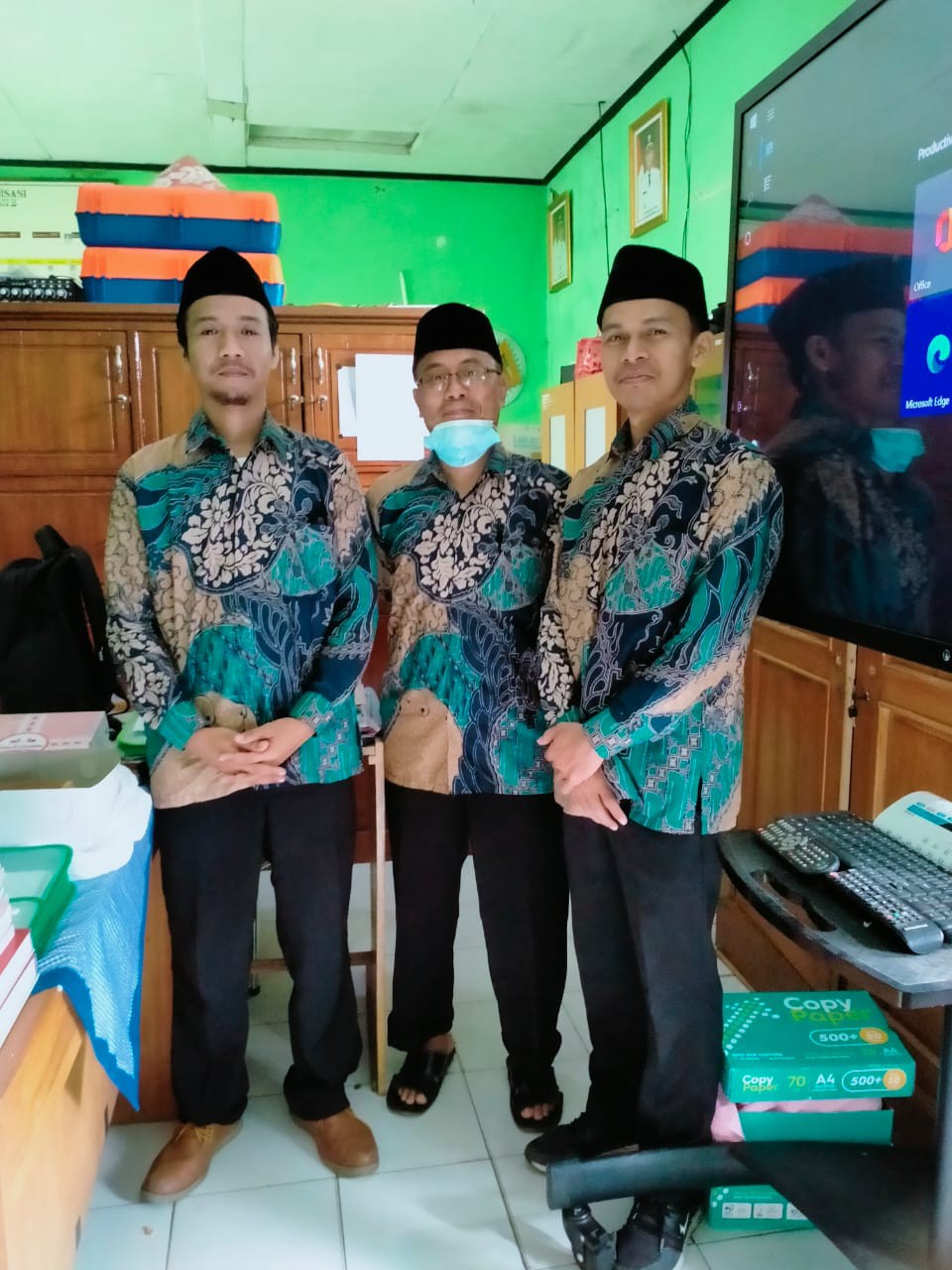 Maura Couple - Sania Ruffle Batik Couple Ori Ndoro Jowi Garansi Termurah Shopee - Batik Modern Solo