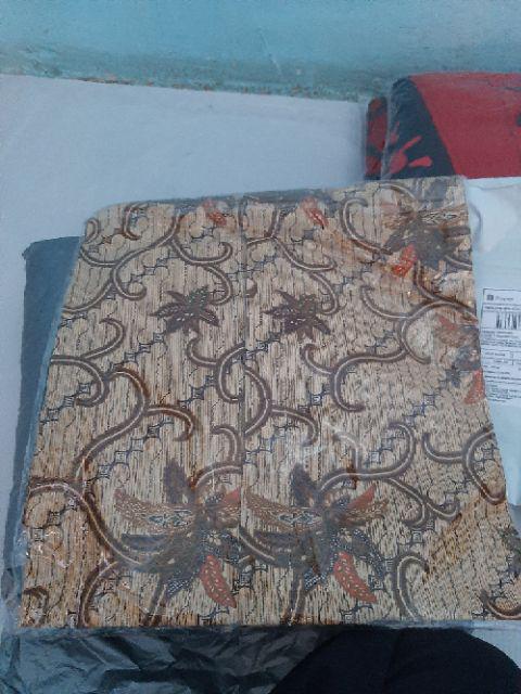 Sania Lilit Couple Kemeja Dan Blus Seno