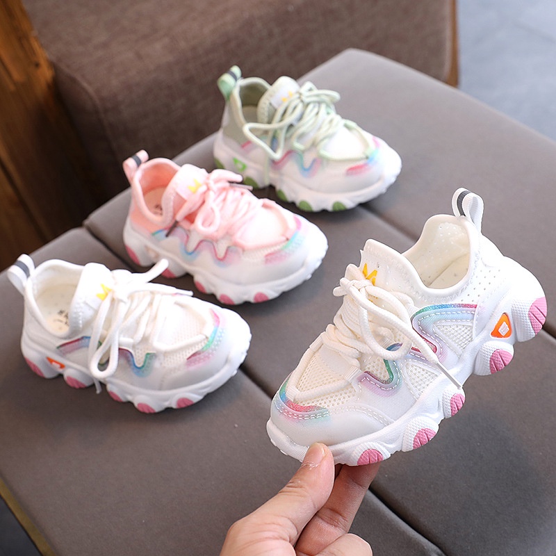 Sepatu Sneakers Olahraga Breathable Super Ringan Kualitas Bagus Untuk Anak