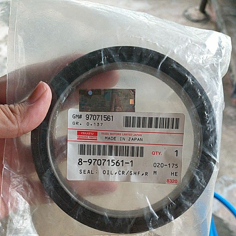 Seal Oil Crankshaft Isuzu Panther