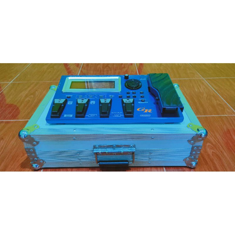Efek guitar Roland GR55 + roland gk3 pickup ( bekas )