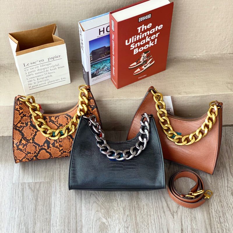 TAS WANITA SHOULDER BAG GUESS
