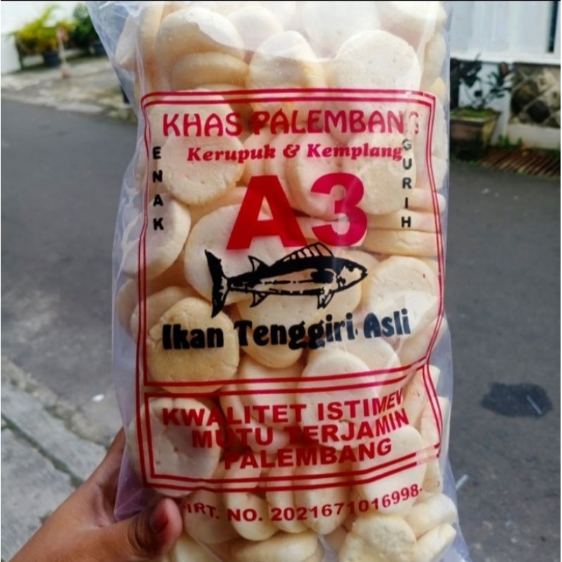 

Kerupuk Palembang ikan tenggiri asli