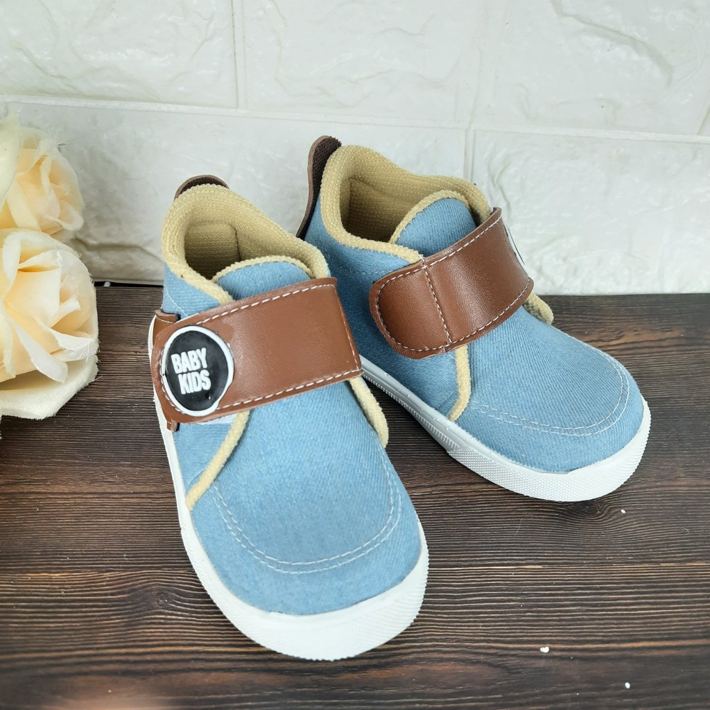 [TAMAN SEPATUKU] SEPATU TRENDY MURAH SNEAKER DENIM ANAK LAKI-LAKI  1-6 TAHUN CAX09