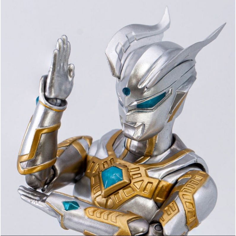 SHF Figuarts Ultra Warror Ultraman Zero Shining with LED Figure