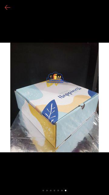 Box Tebal 24x24x7cm Varian Warna : Ungu Ty / Orange Ty / Happines Ty
