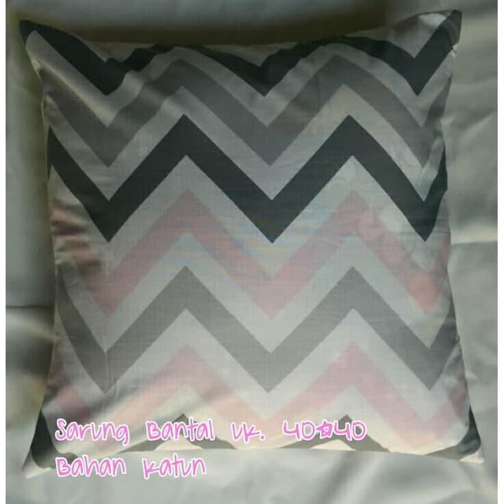 Sarung bantal / cushion sofa kursi / ruang tamu lucu motif zigzag