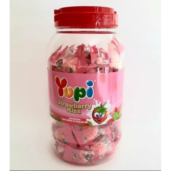 

permen yupi strawberry kiss toples