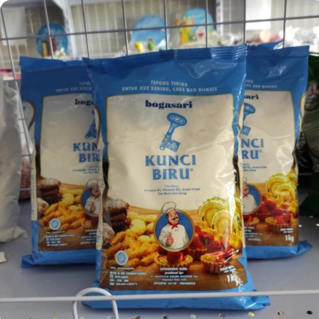 

Terigu Kunci Biru 1 kg