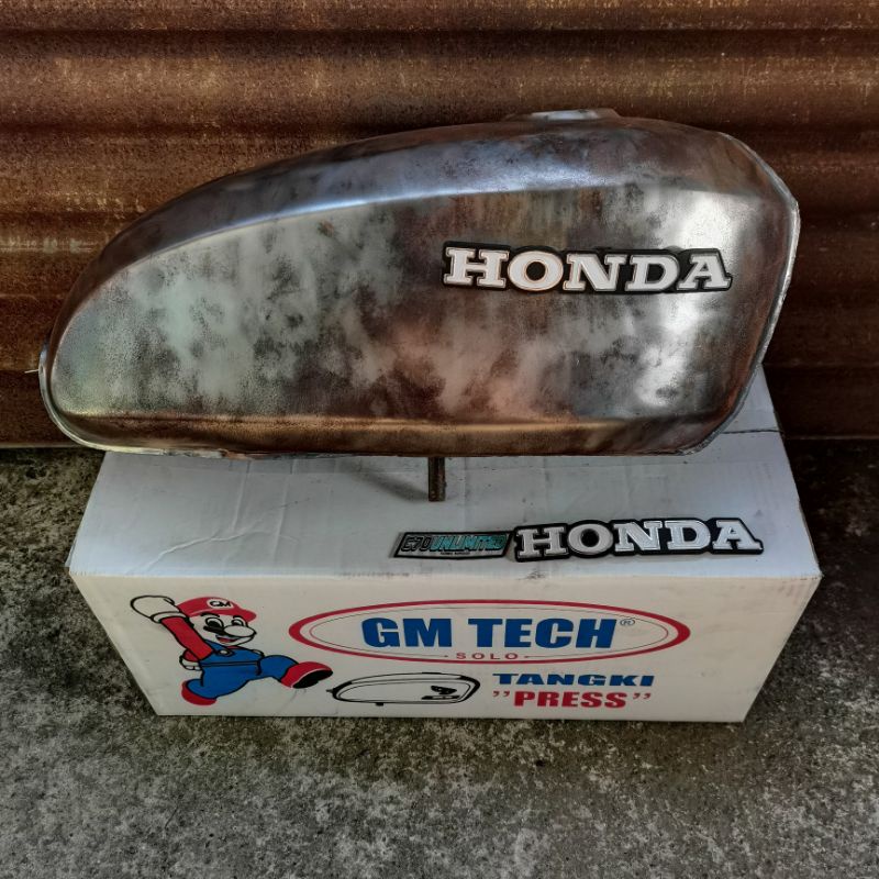 tangki tengki cb 125 cb125 press solo GM tech set emblem import