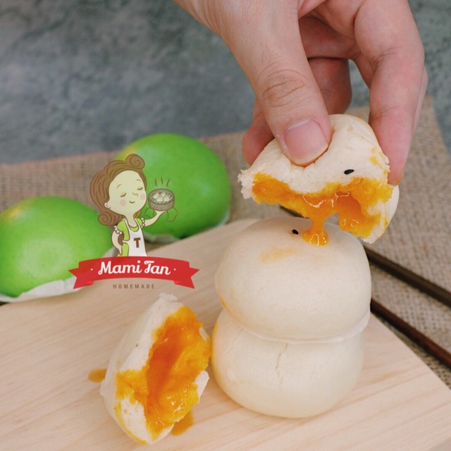 

Pao Telur Asin