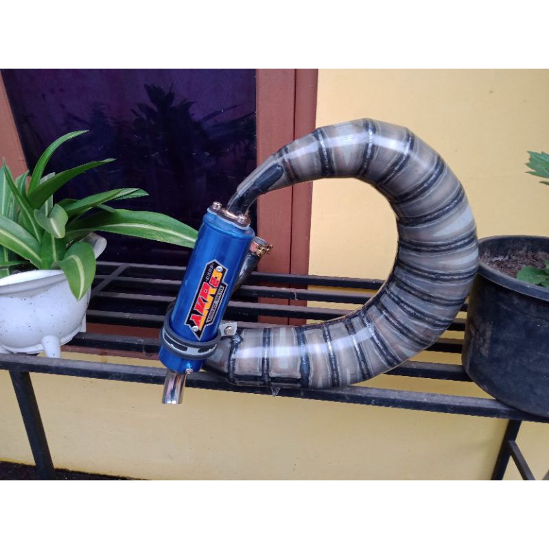 KNALPOT VESPA KIRI LOBSTER AKR