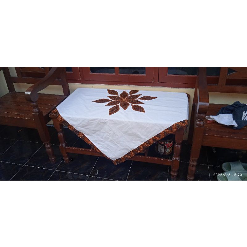 Taplak meja 120x100 cm
