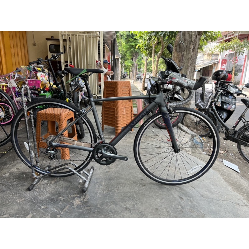 Sepeda Balap Roadbike 700c Polygon Strattos S4 2022