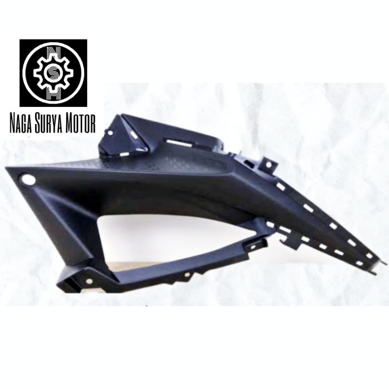 Cover fairing sayap dalam kanan R15 VVA V3 BK6-F117W-00 ORI YGP