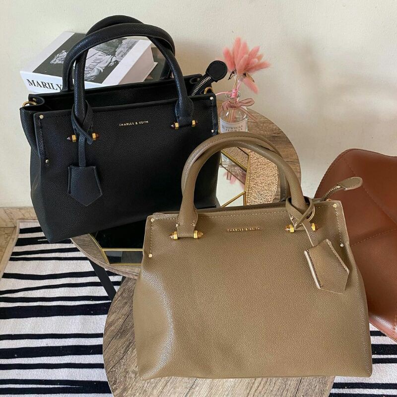 CHELLSARTASTORE : Cnk Big Satchel Tubular New