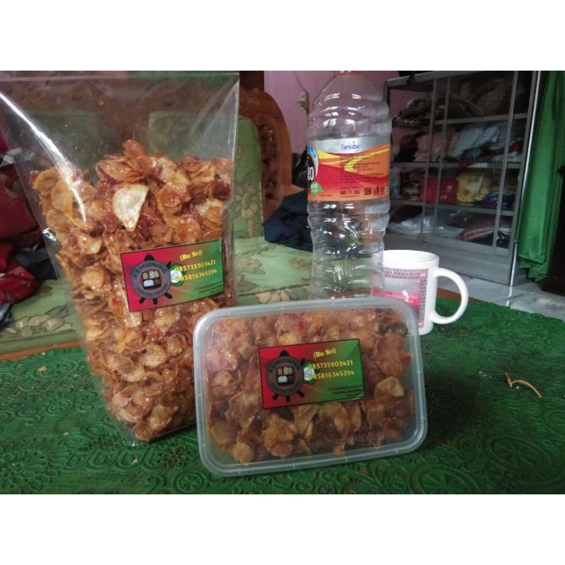

SAMBEL GORENG KERING TEMPE/300 gram/tahan lama/bisa request pedas