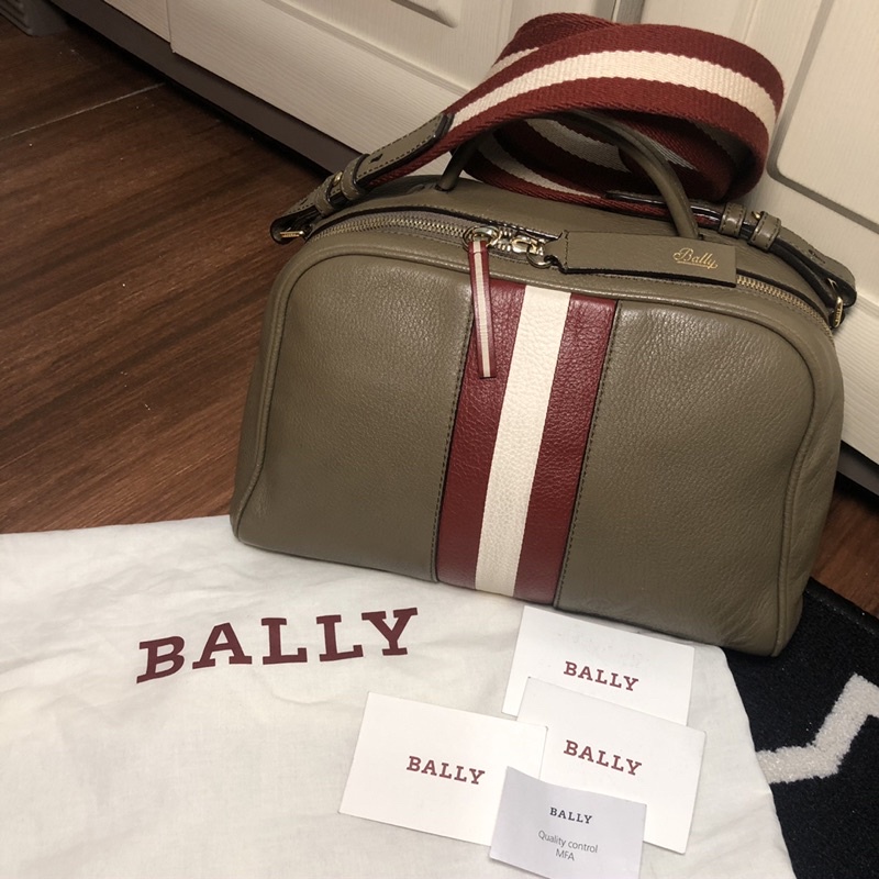 PRELOVED BALLY SLING BAG ARMY