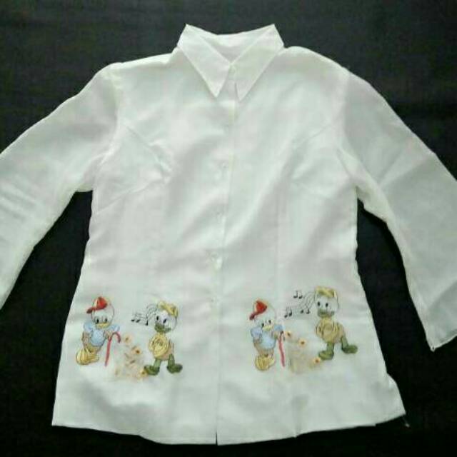 Atasan putih cantik. Dengan bordir donal bebek