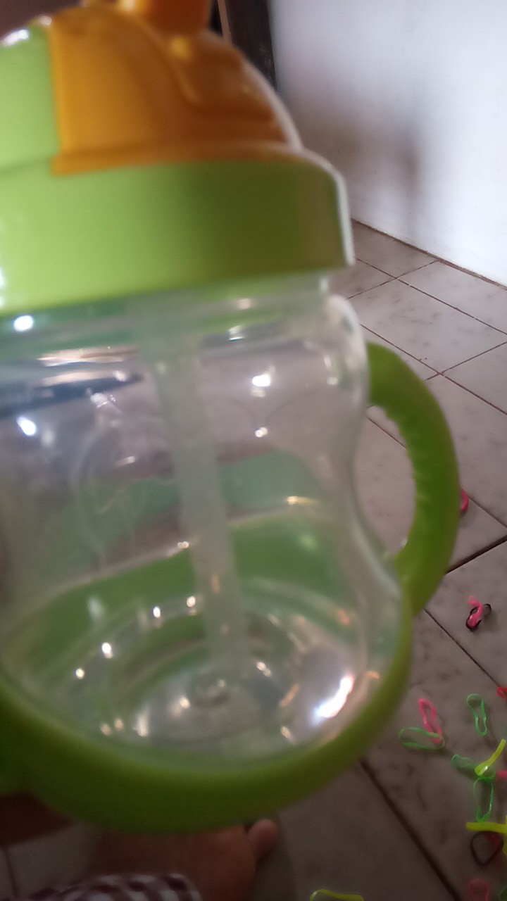 Botol Minum 280ml Buat Bayi/anak Belajar Minum Sendiri Bahan Anti Bocor Ada Sedotan Dan Pegangan