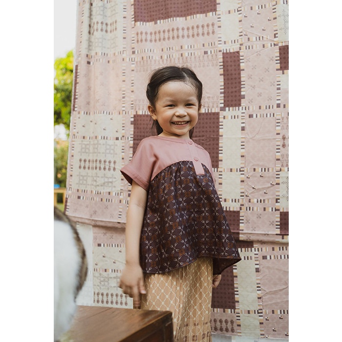 Kids Pink Printed Askar | Blouse Anak Perempuan Ria Miranda | Luna by Ria Miranda x Cottonink Mini |