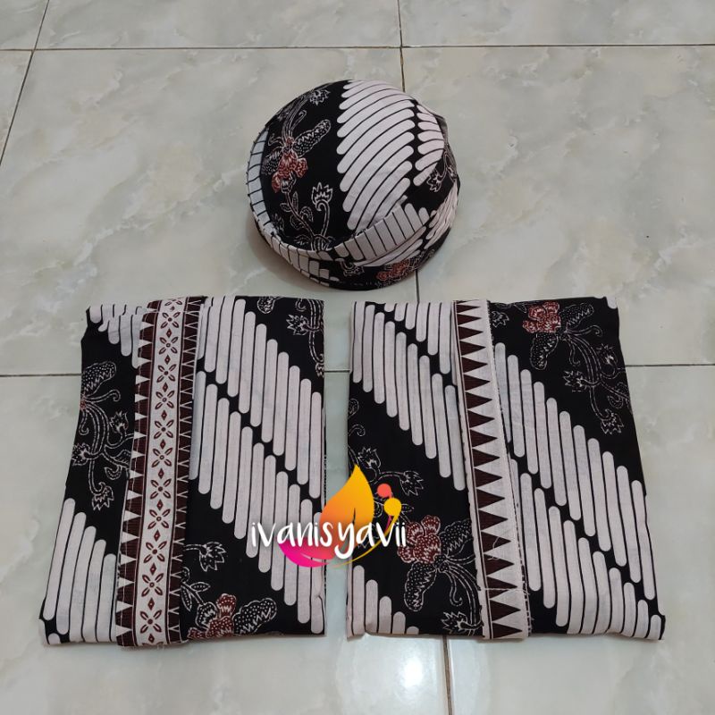 Set Jarik Cewek Cowok + Blangkon, Motif Lereng Kembang