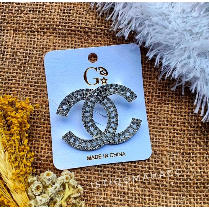 Bros chanel mata mutiara