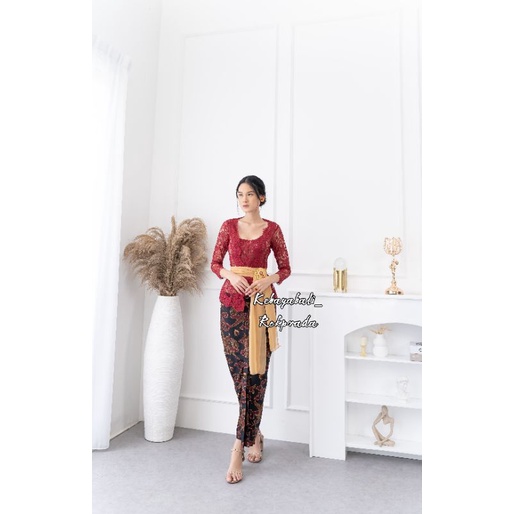 AURA SERIES KEBAYABALI MOTIF BUNGA LENGAN PANJANG KEBAYA KONDANGAN MURAH