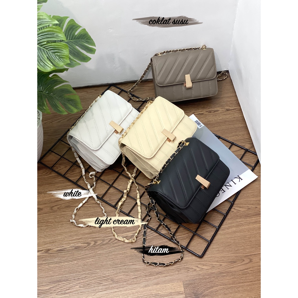 Slingbag Vanesha Embos - Tas Selempang Wanita